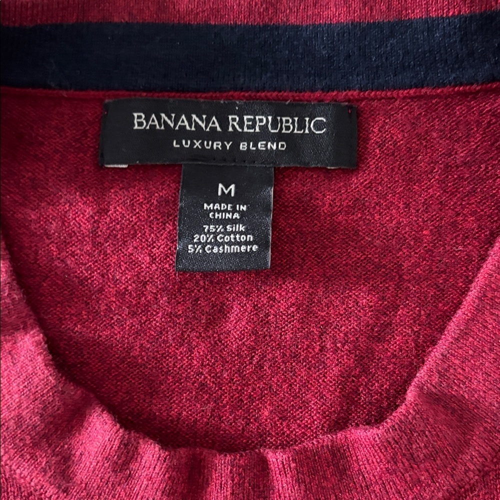 Banana Republic Red and Navy Crewneck Sweater - Picture 2 of 5